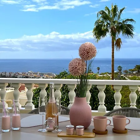 Paulmarie Lounge Ocean View Apartment